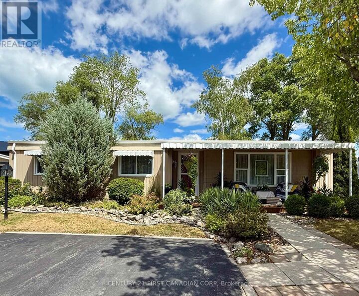 29 Maple Grove Court  South Huron (Stephen) ON N0M 1T0 photo