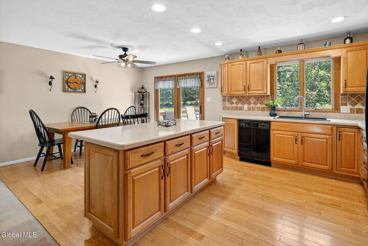 Property Photo:  49 Overlook Avenue  NY 12110