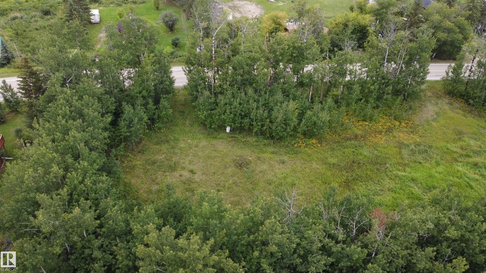 Property Photo: 19-55022 Lac Ste. Anne Trail AB T0E 1A0