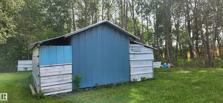 Property Photo: 31 51314 Range Road 21 AB T7Y 2H5