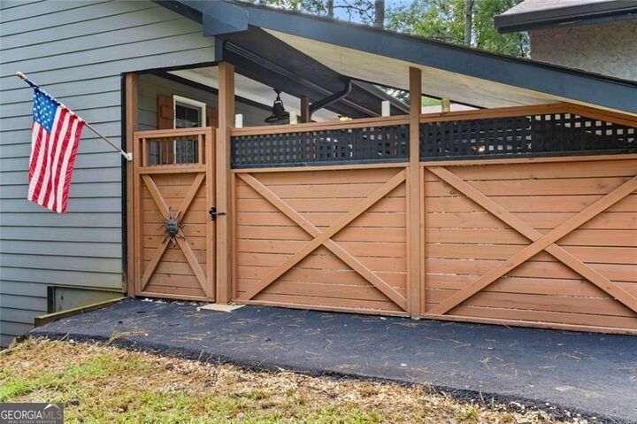 Property Photo: 2674 Skylane Drive GA 30062