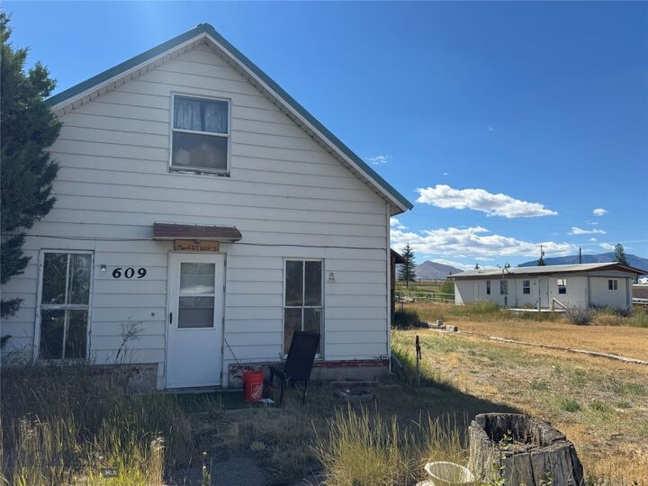 Property Photo: 611 Grover Cleveland Street MT 59739