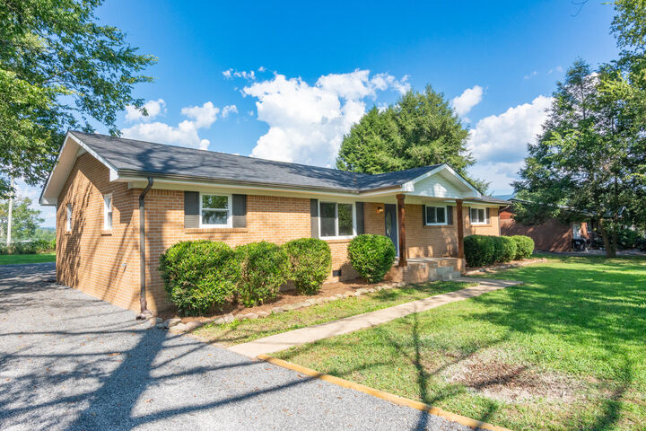 Property Photo: 43 John Burch Road W TN 37327