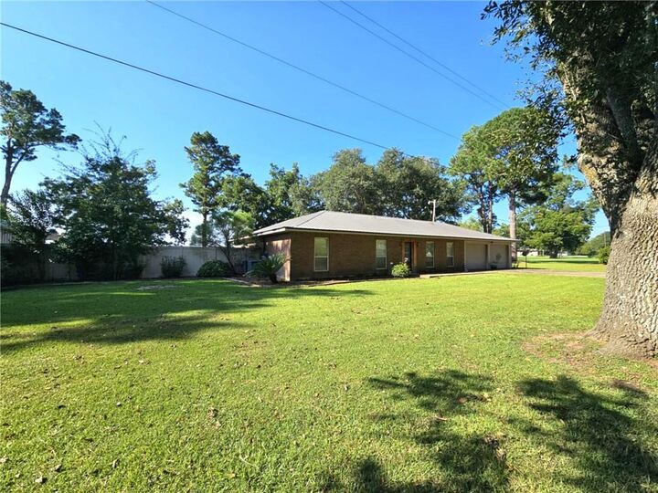 Property Photo:  4410 Highway 452  LA 71351 