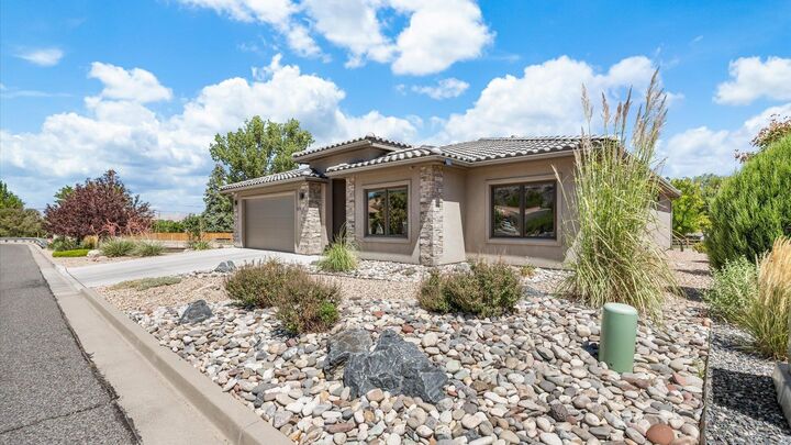 Property Photo:  474 Seasons Drive  CO 81507 