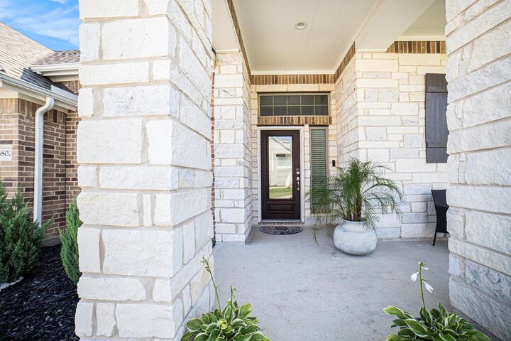 Property Photo:  6802 Aspen Peak Drive  TX 77521 