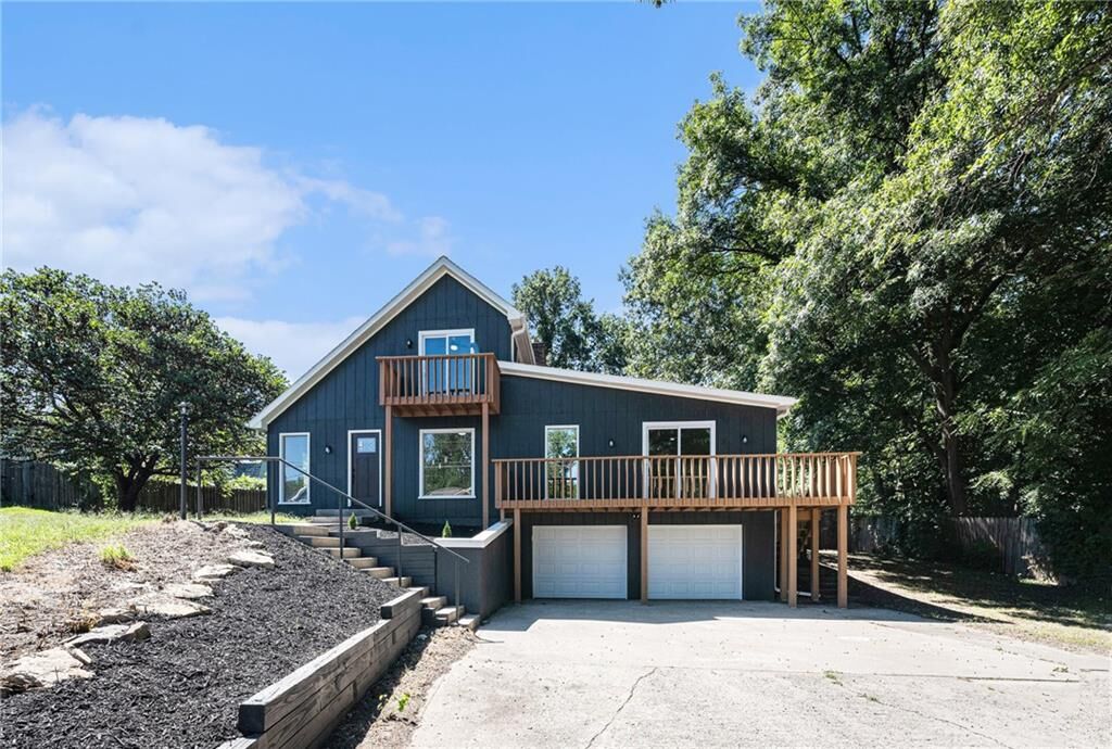 Property Photo: 124 Johnson Road MO 64068