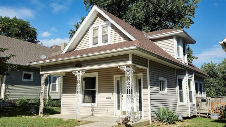 Property Photo: 2225 N 2nd Street MO 64505