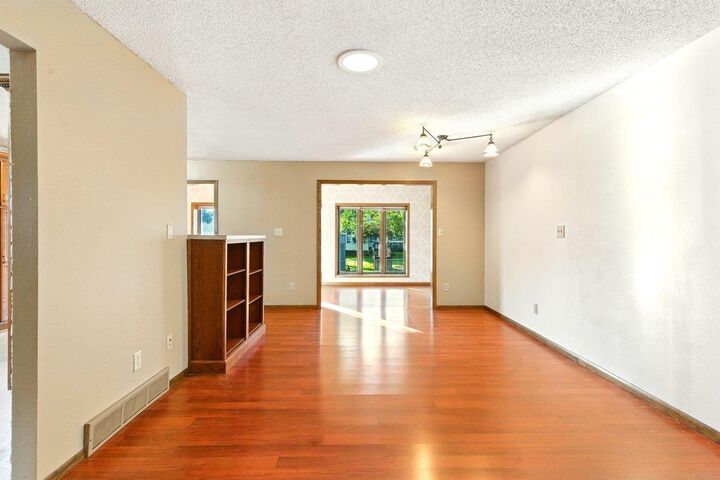 Property Photo: 3914 Heritage Road IA 50613