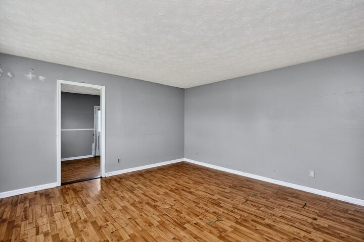 Property Photo:  3835 Louisville Road  KY 40372 