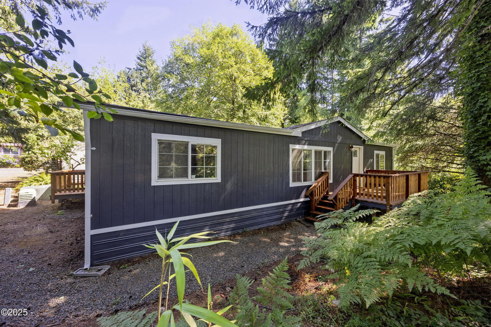 Property Photo: 6310 N Highway 101 11 OR 97368