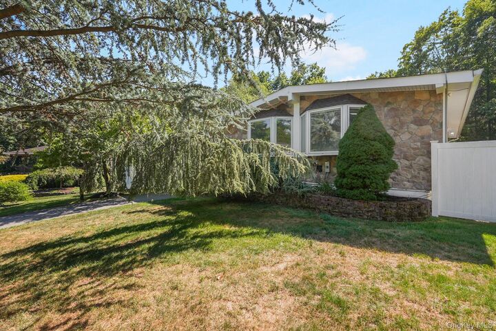 Property Photo: 6 Gloria Court NY 10956
