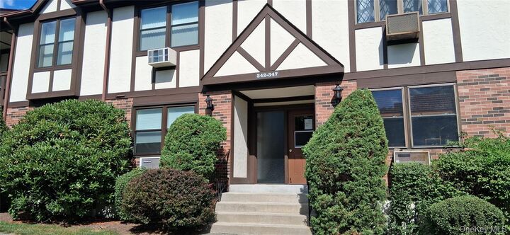 345 Sierra Vista Lane  Valley Cottage NY 10989 photo