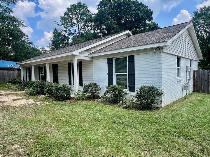 2305 Cedar Key  Mobile AL 36695 photo