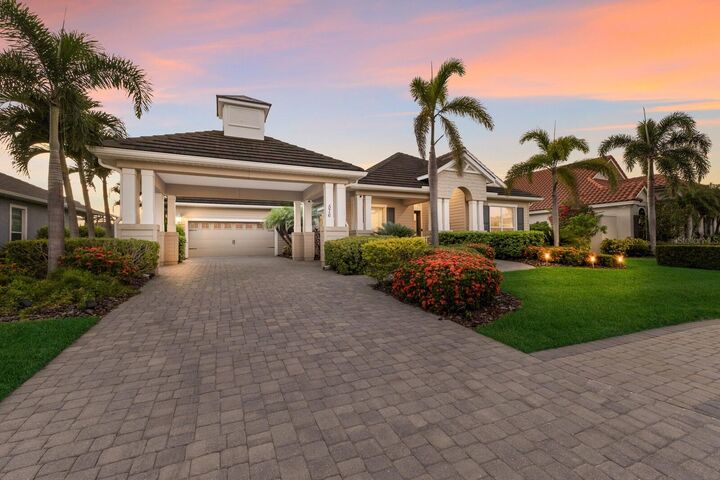 Property Photo: 576 Fore Drive FL 34208