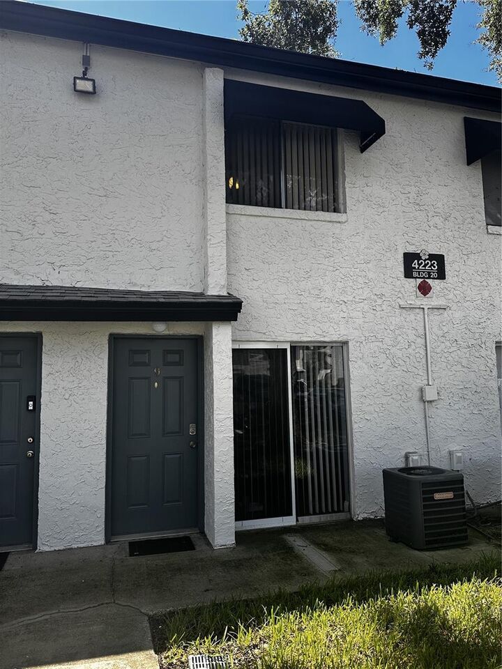 4223 S Semoran Boulevard 9  Orlando FL 32822 photo
