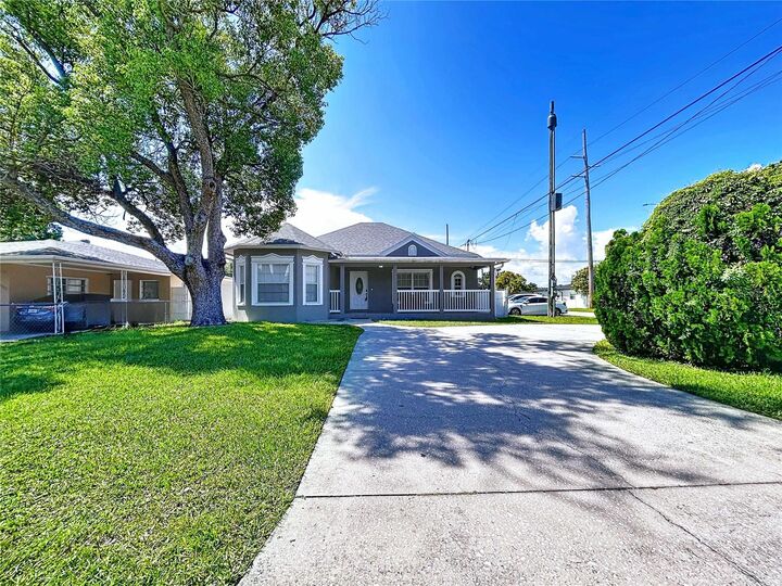 Property Photo: 3324 W Abdella Street FL 33607