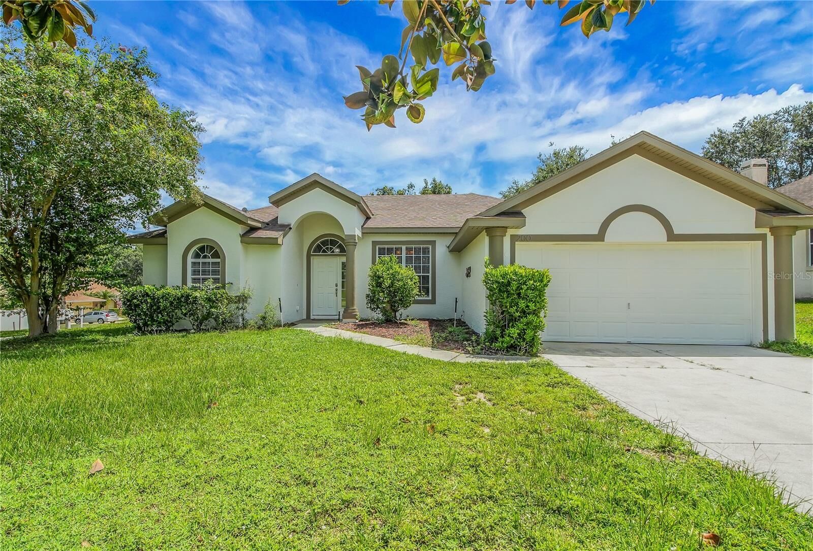 Property Photo: 200 Patrice Hope Street FL 34748