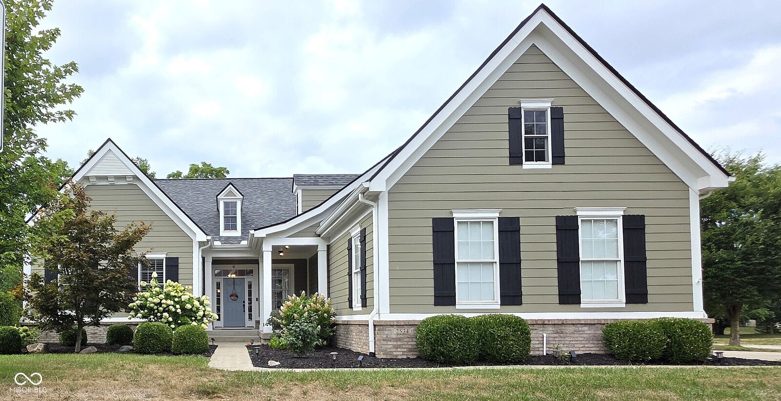 Property Photo: 2534 Murphy Circle N IN 46074