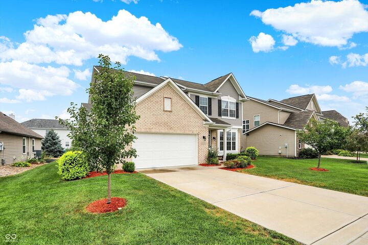 Property Photo: 5753 Northlands Terrace IN 46168