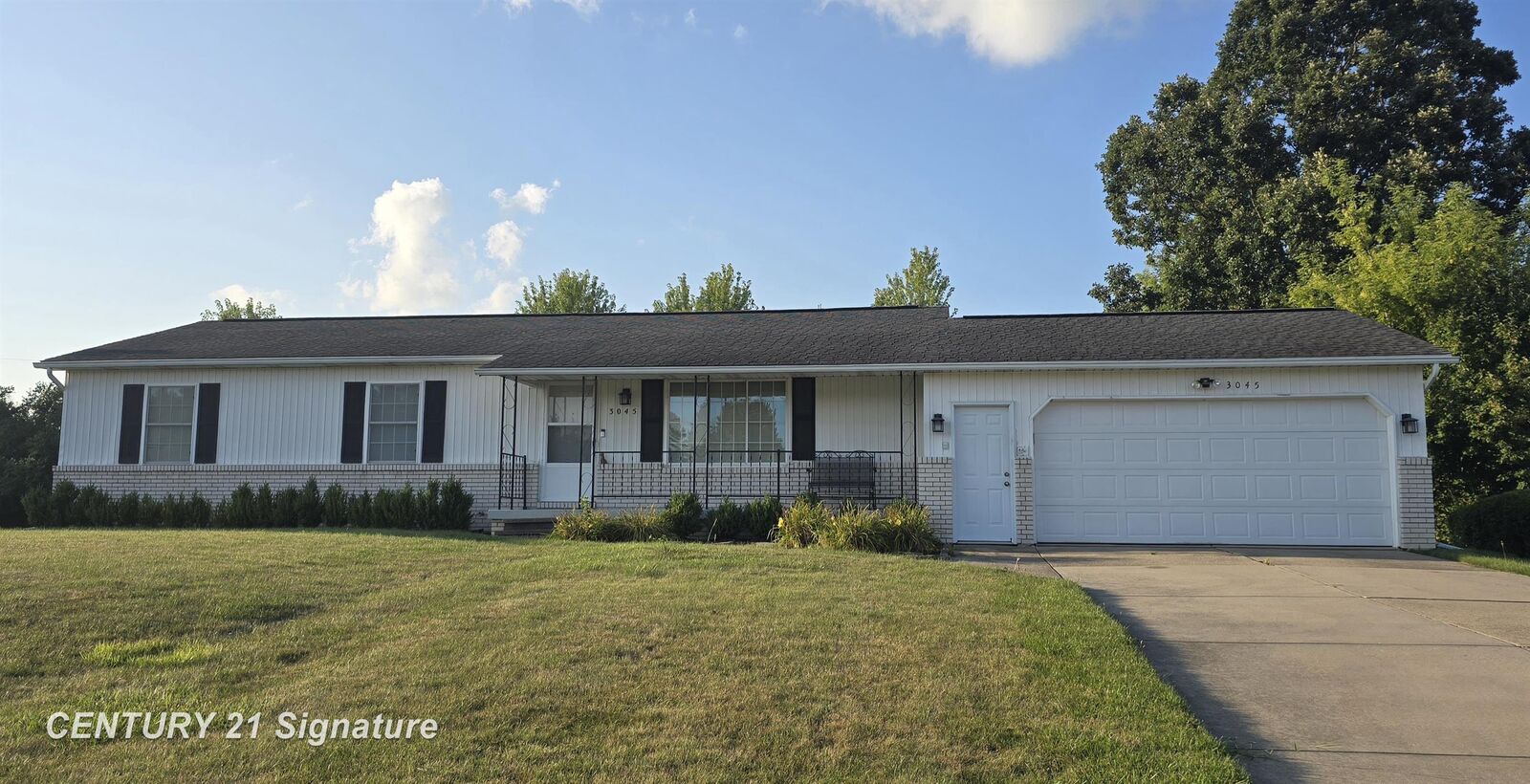 Property Photo: 3045 Old Farm Road MI 48507