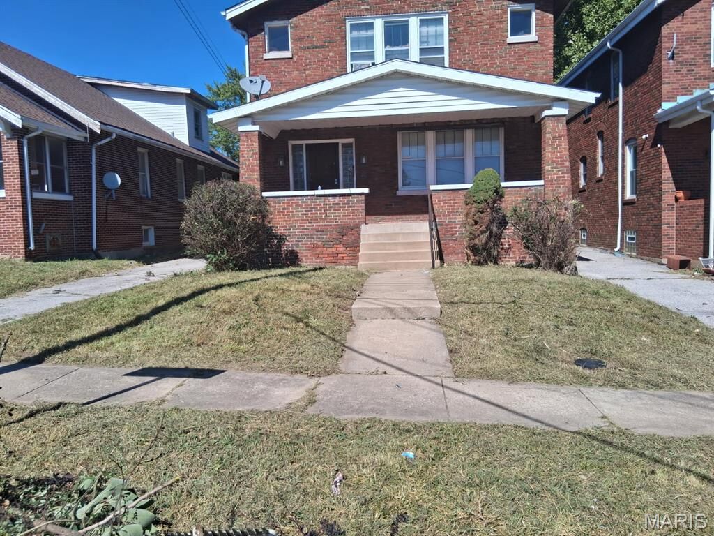 Property Photo: 7025 Hunter Avenue MO 63121