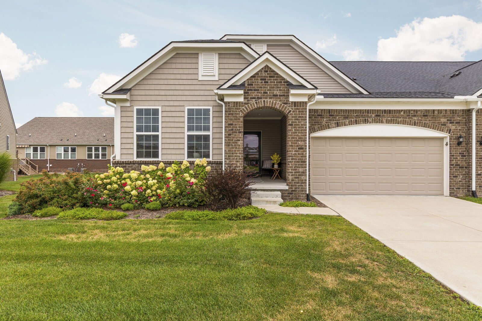 Property Photo:  402 Henstride Court  MI 48108 