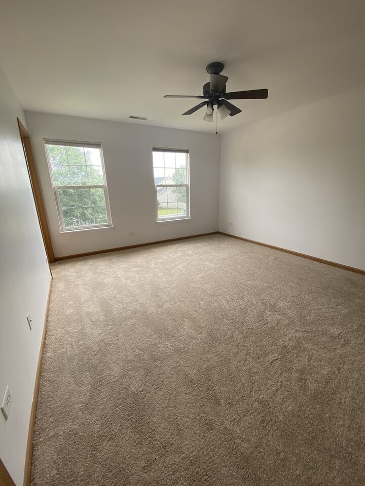 Property Photo:  267 Clarendon Lane  IL 60440