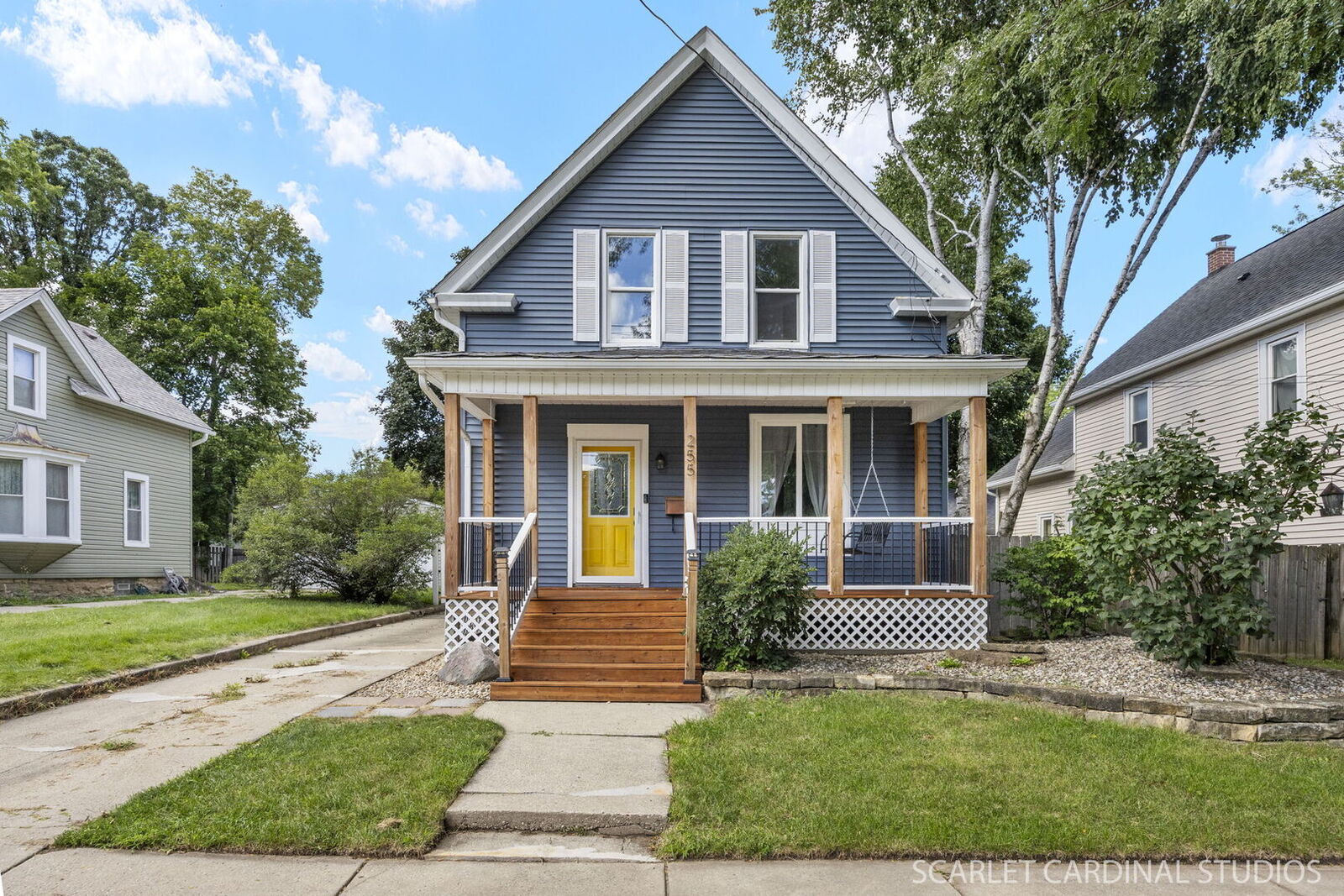 Property Photo: 255 Plum Street IL 60506