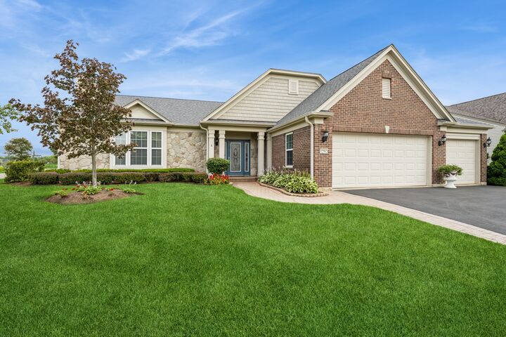 12562 Bluebell Avenue  Huntley IL 60142 photo