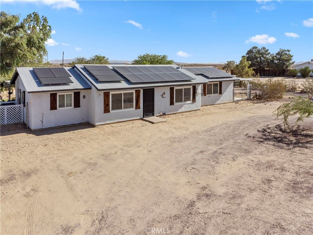 Property Photo:  43170 Armadilla Street  CA 92365 