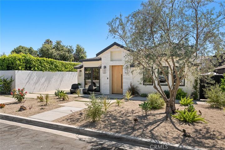 Property Photo: 281 Santo Tomas Avenue CA 92627