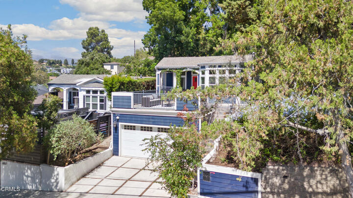 Property Photo:  2653 W Avenue 35  CA 90065 