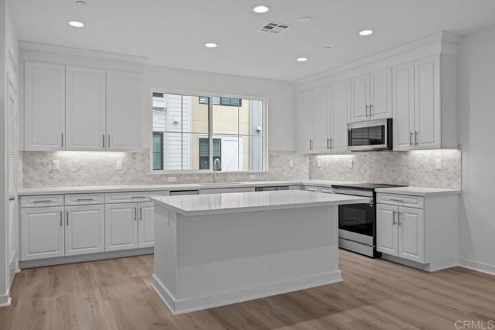 2564 Chamomile Lane  Carlsbad CA 92008 photo