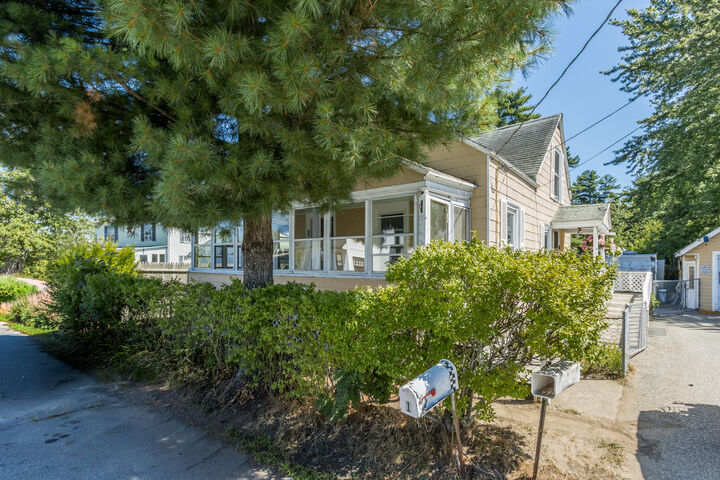 Property Photo:  1 Melvin Avenue  ME 04064 