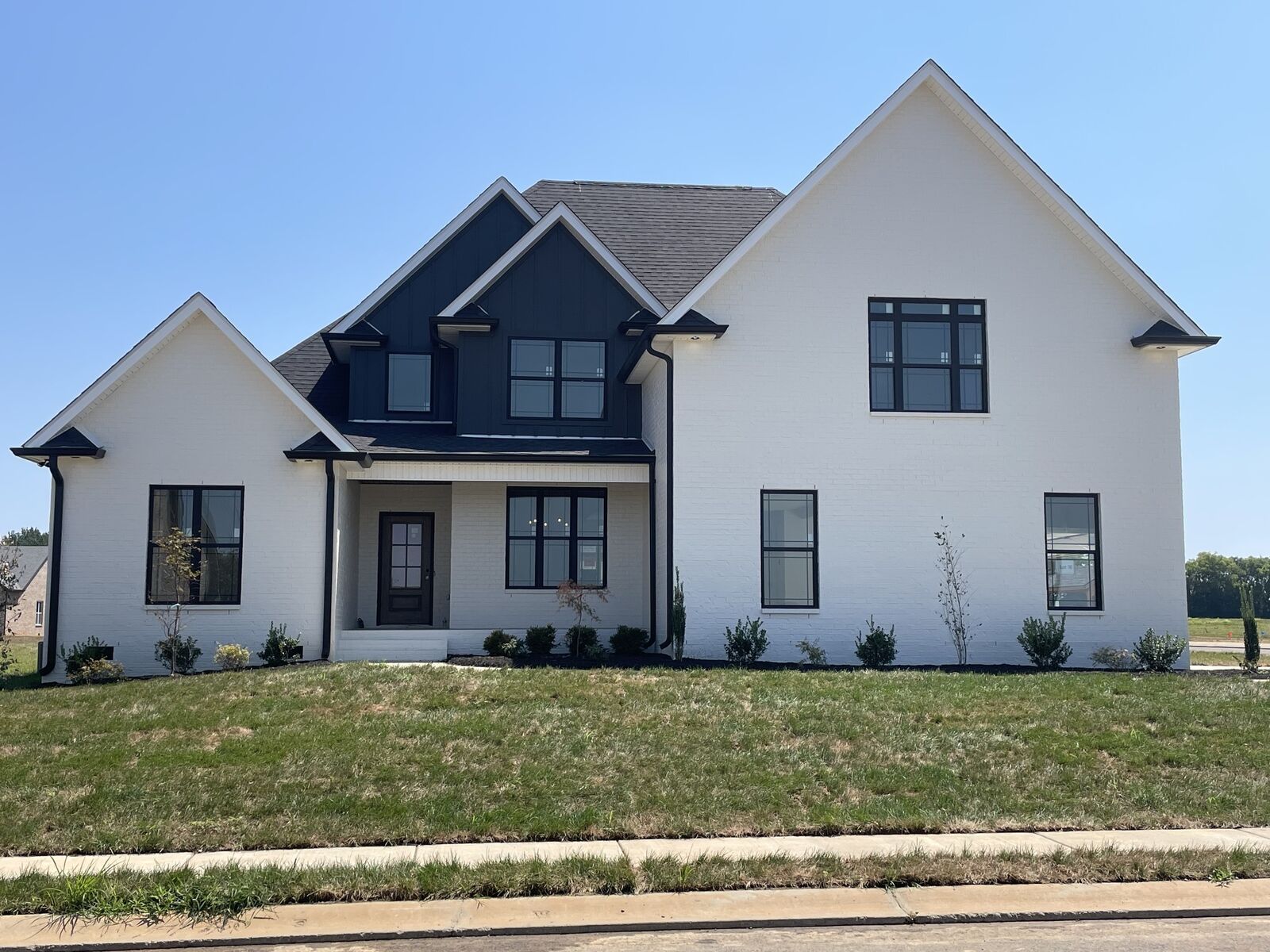 Property Photo: 1709 Oliver Park Blvd TN 37043