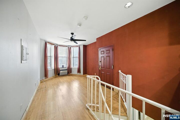 Property Photo: 224 48th 1G NJ OTHER