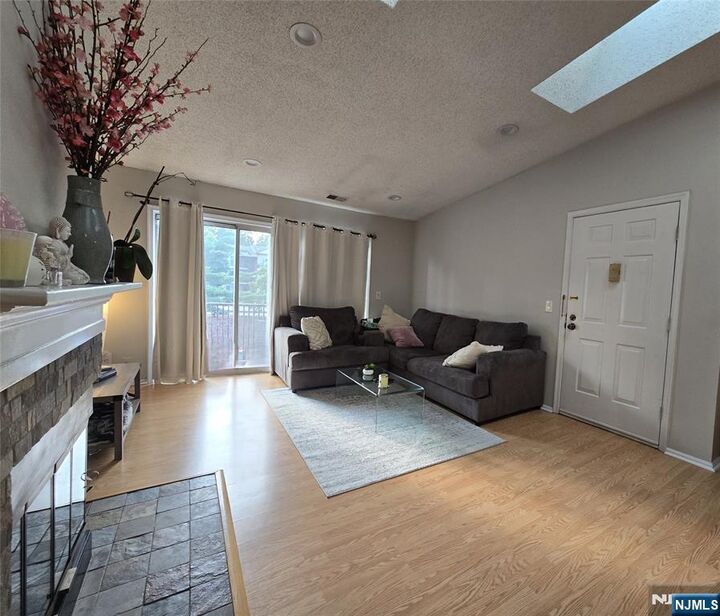 Property Photo:  198 Robertson Way 918  NJ 07035 