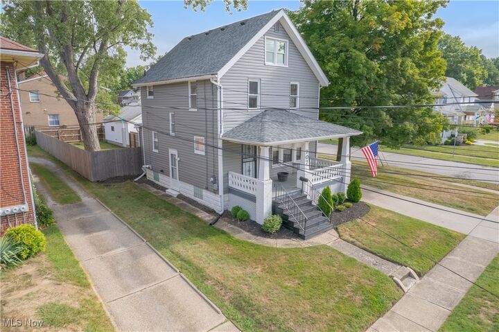 Property Photo:  707 Sackett Avenue  OH 44221 