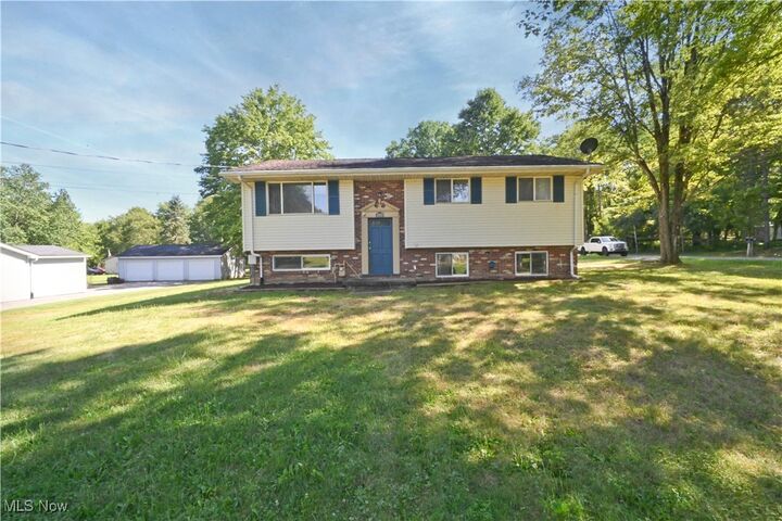 Property Photo: 5950 Mount Everett Road OH 44425