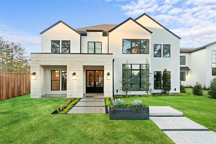Property Photo: 3373 Townsend Drive TX 75229