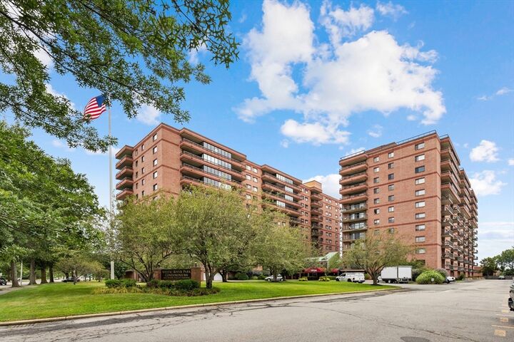 Property Photo:  3920 Mystic Valley Parkway 517  MA 02155 