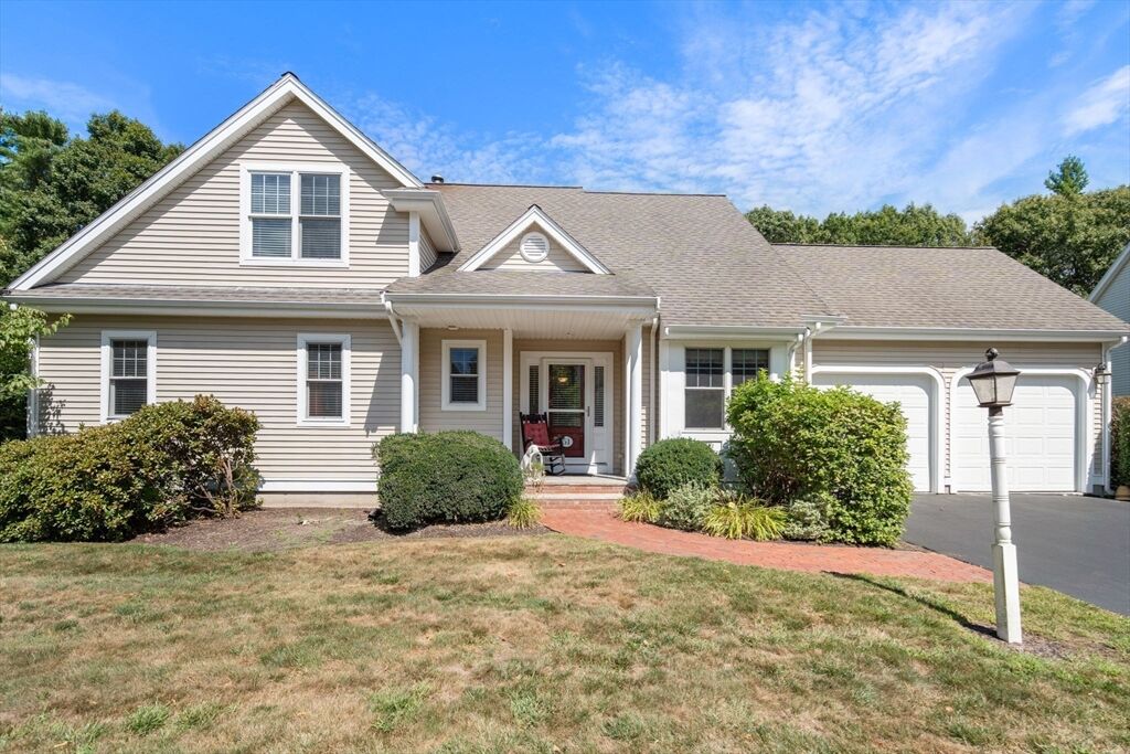Property Photo: 51 Holly Cir 51 MA 02364