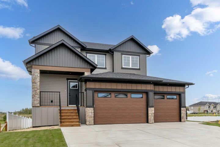22 Aura Drive  Blackfalds AB T4N 0N3 photo