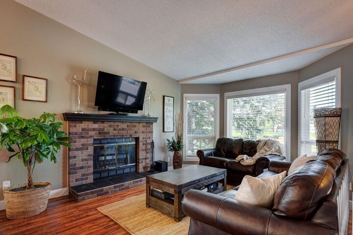 Property Photo:  43 McKinley Way SE  AB T2Z 1V6 