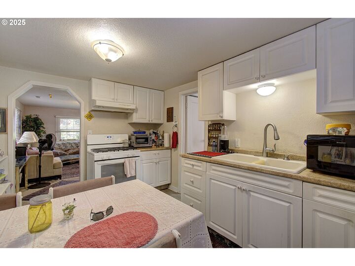 Property Photo: 2618 E 27th St WA 98661