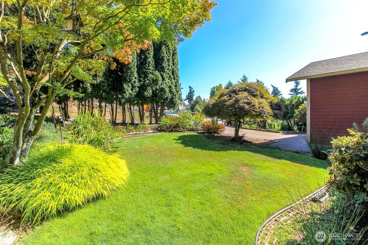 Property Photo: 33305 41st Avenue SW WA 98023