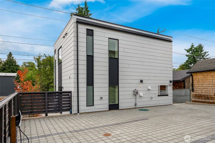 Property Photo: 5427 25th Avenue SW WA 98106