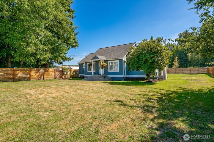 Property Photo:  1077  Hampton Road  WA 98264 