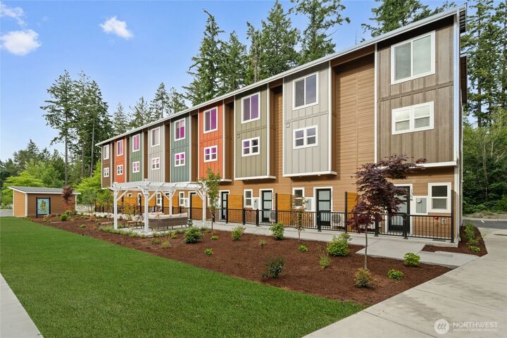 1341  Nolta Loop NE  Bainbridge Island WA 98110 photo